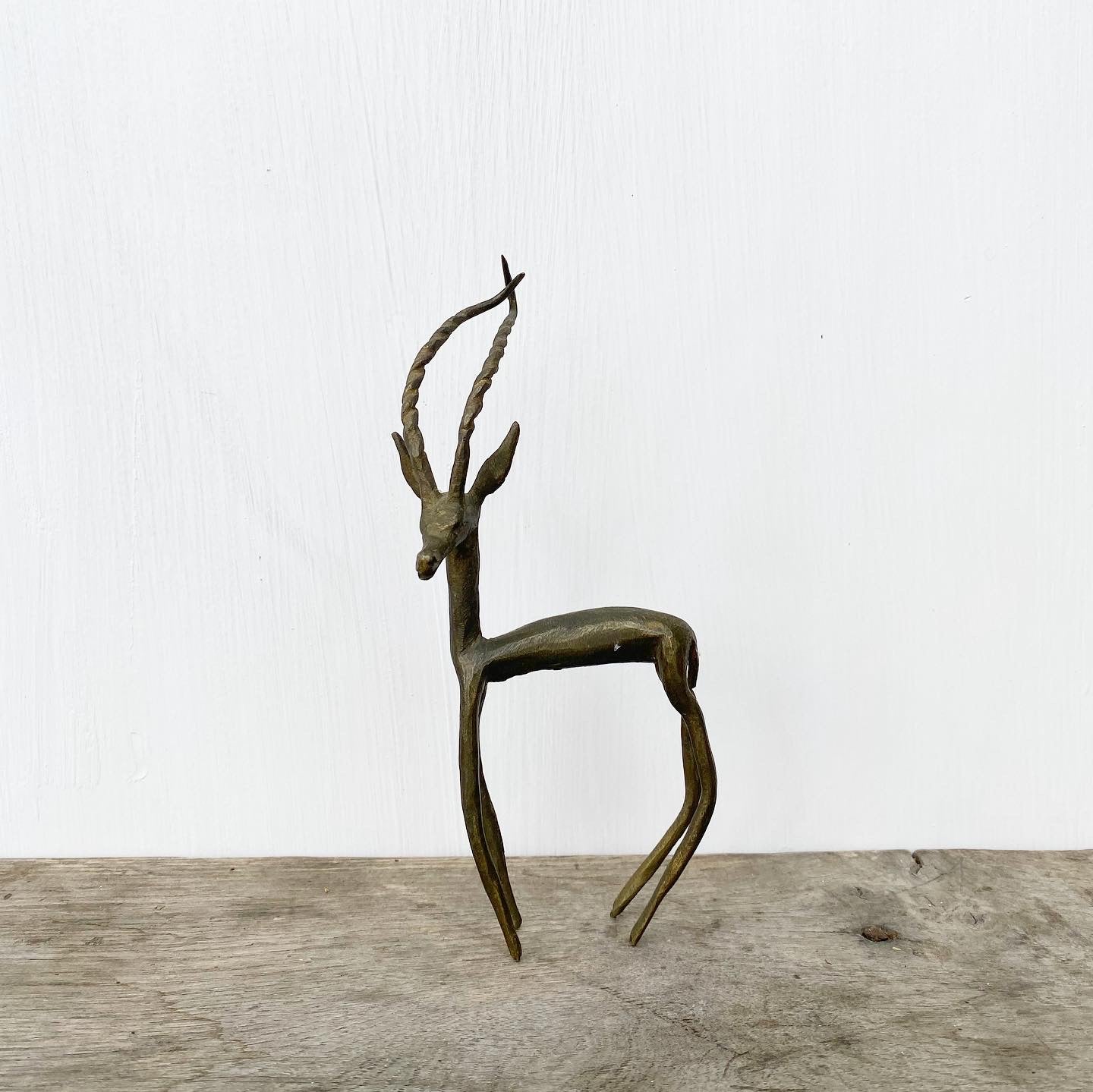 Petite gazelle sculpture laiton